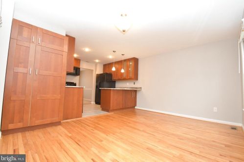 9509 Hunt Square Ct, Springfield VA  22153-1343 exterior