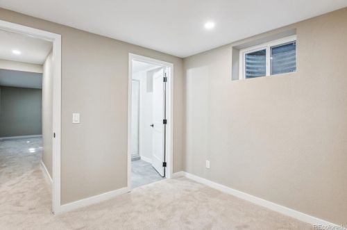 2070 Un Dr, Aurora CO 80015-6600 exterior