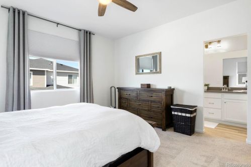 23611 5th Dr, Aurora CO  80018 exterior