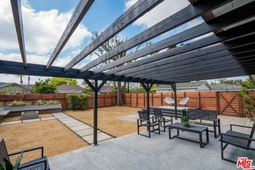 2854 Orange Ave, Anaheim CA  92804-3235 exterior