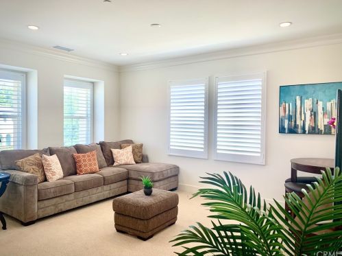 73 Gainsboro, Irvine CA  92620-2187 exterior