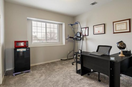 1802 Dew Vly Dr, Carrollton TX 75010-2008 exterior