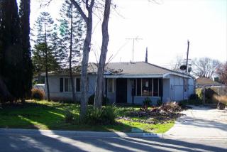 8414 Greenpoint Ave, Riverside, CA 92503-1318