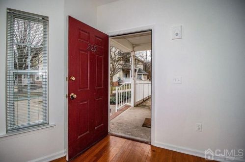 229 Pinelli Dr, Piscataway NJ  08854-2262 exterior