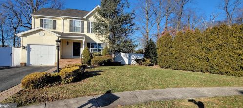 9 Salem Ct, Erial, NJ 08081-9682
