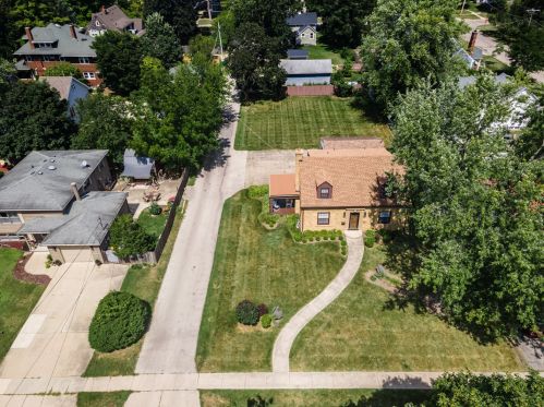 121 Home St, Sycamore IL  60178-2205 exterior