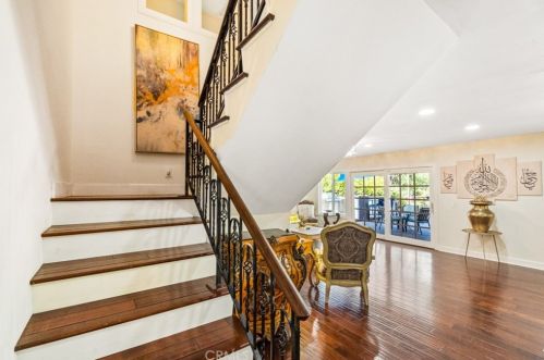 370 Yorkshire Cir, Anaheim CA 92808-1313 exterior