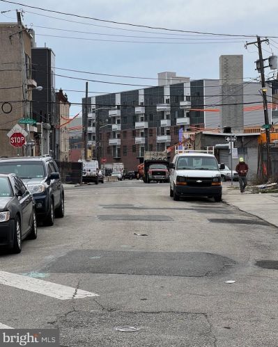 1819 Hancock St, Philadelphia PA  19122-2306 exterior