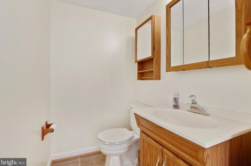 1414 Elm Grv Cir, Silver Spring MD 20905-6060 exterior