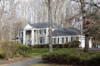 12 Grandview Dr, Holmdel Village, NJ 07733-2008