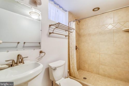 6512 Putman Rd, Graceham MD 21788-2726 exterior