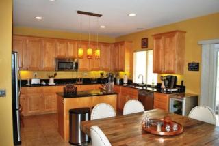 1144 Sunbright Dr, Oceanside, CA 92056-2500