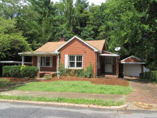 302 Patton St, Morganton, NC 28655-4332
