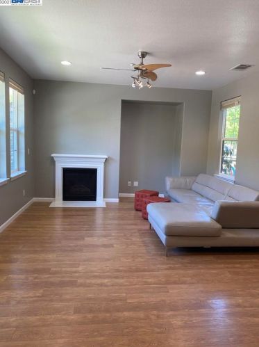 3101 Fioli Way, San Ramon, CA 94582-4505