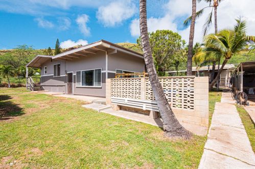 86-524 Hakalina Rd, Nanakuli, HI 96792-2802