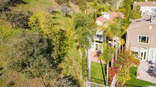 909 Calle Ln Primavera, Glendale CA  91208-3028 exterior