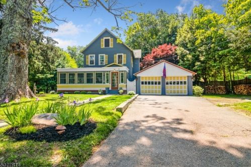 252 Diamond Spring Rd, Parsippany, NJ 07834-2912