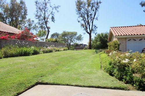 5 Cypress Tree Ln, Irvine CA  92612-2211 exterior