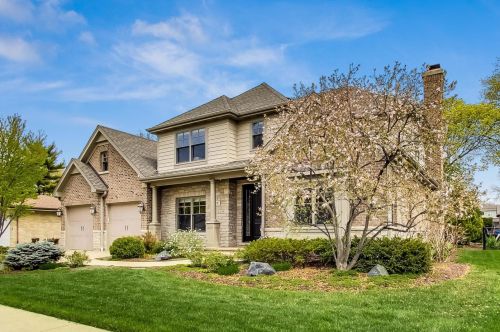 27 Rammer Ave, Arlington Hts, IL 60004-6629