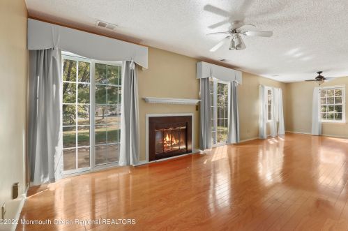 7 Old Orch Ln, Tinton Falls NJ 07712-2569 exterior