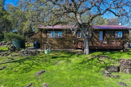 18245 Mountaintop Ln, Grass Valley, CA 95949-9000