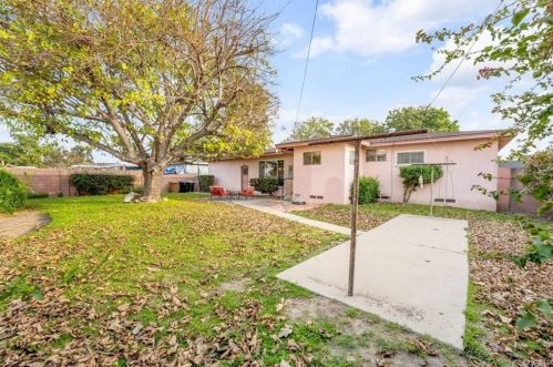 2569 Rome Ave, Anaheim CA  92804-4019 exterior