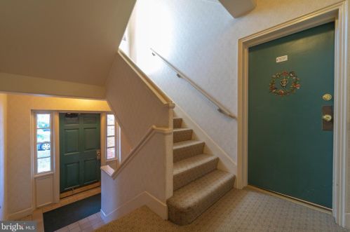 4904 29th Rd, Arlington, VA 22206-1458