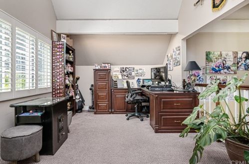 231 Summertree Rd, Anaheim CA  exterior