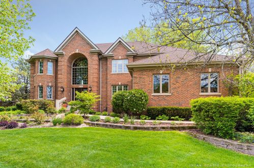 245 Cardinal Dr, Hanover Park, IL 60108-1348