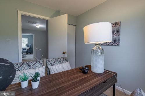 125 Kinsman View Cir, Silver Spring MD 20901-1600 exterior