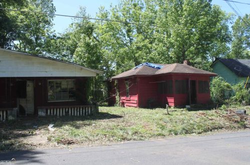 305 Holy Hill Pl, Manchester, GA 31816-1119