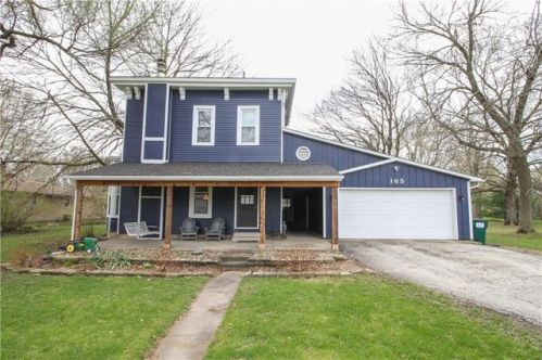 185 Warren St, Warrensburg, IL 62573-2075