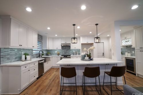 16516 Elm Cir, Santa Ana, CA 92708-2214