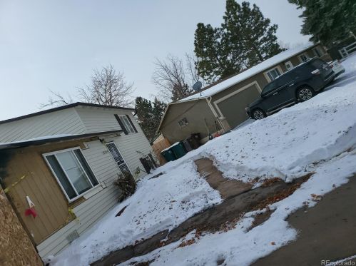 16294 Brown Pl, Denver CO  80013-1838 exterior