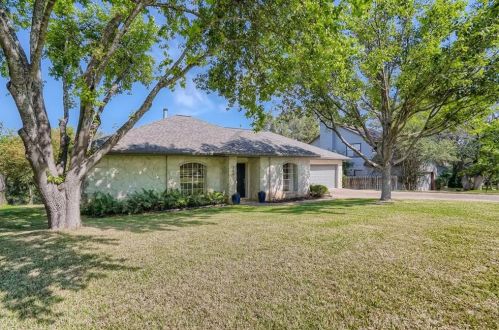 305 Ridgewood Dr, Georgetown, TX 78628-8366