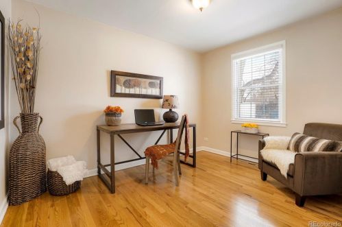 1257 Locust St, Denver CO 80207-3943 exterior