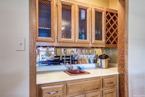 331 Ridgemoor Dr, Willowbrook IL  60527-5419 exterior