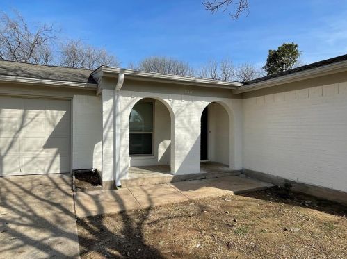 536 Stallion Ln, Fort Worth TX  76179-2042 exterior