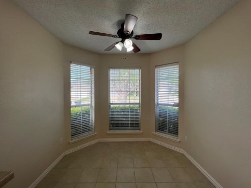 2213 Rolling Creek Run, Fort Worth TX  76108-4939 exterior