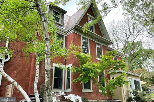 160 Durham St, Philadelphia, PA 19119-1822