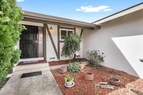 2506 Queenwood Dr, Rancho Cordova, CA 95670-5111