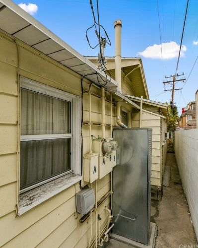 432 Ivy St, Glendale CA  91204-1027 exterior