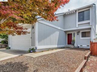 181 Oxford St, Rodeo, CA 94547-3608