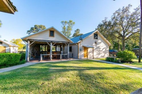 15302 Ben Wiggins Rd, Conroe TX  77303-4805 exterior