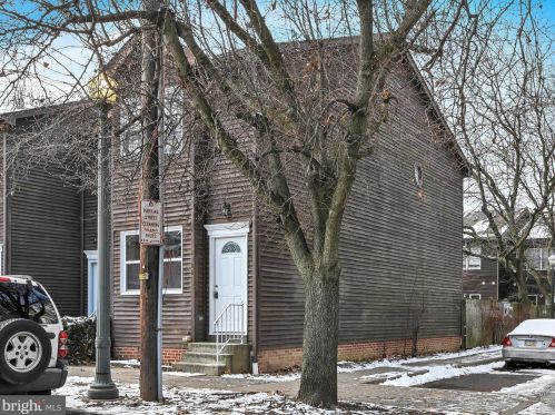 2106 Green St, Harrisburg, PA 17110-1029