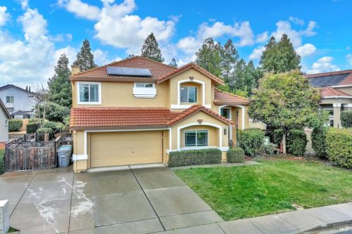 280 Bantry Dr, Vacaville, CA 95688-8566