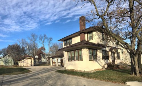 220 Maple St, Sauk Centre, MN 56378-1221