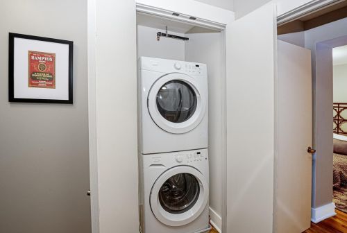 15 15th St, Cincinnati OH 45202-7028 exterior