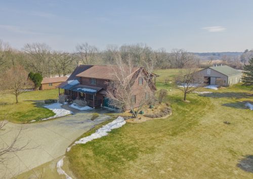 8309 Il Route 120, Bull Valley, IL 60098-8660