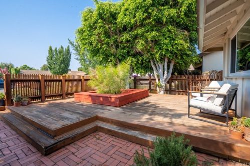 1413 Grovemont St, Santa Ana, CA 92705-6942